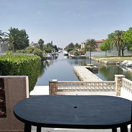 Port La Sardana Empuriarent Empuriabrava Exterior photo